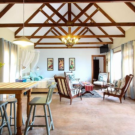 ג'ורג' Lentelus Guesthouse מראה חיצוני תמונה