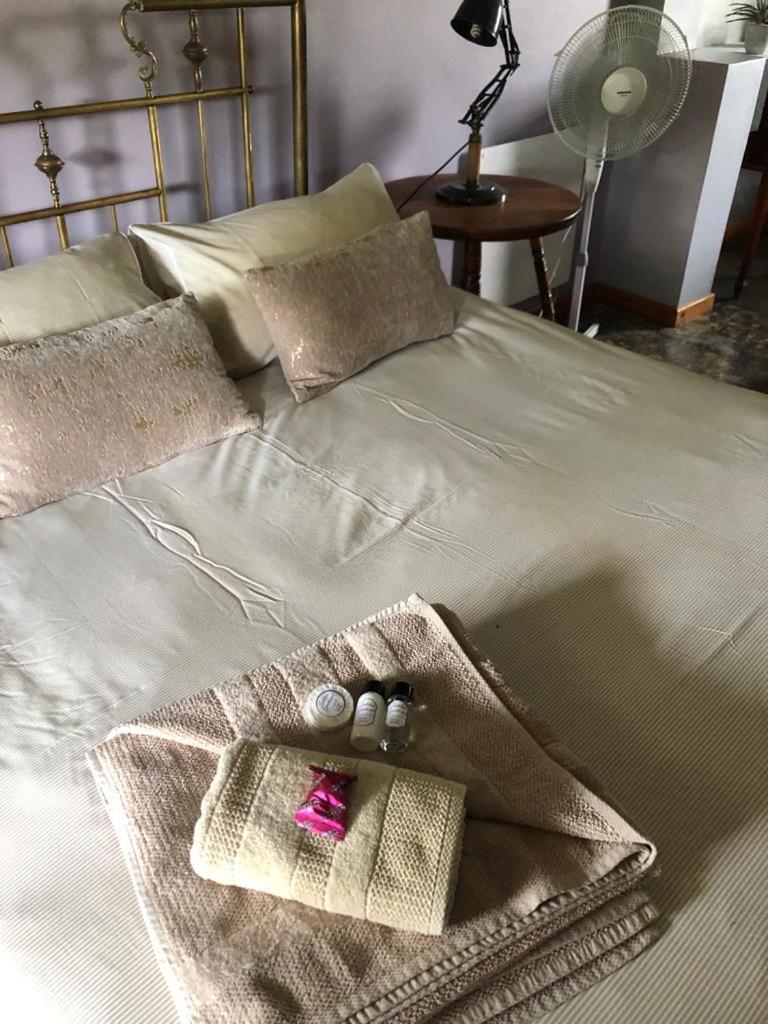 ג'ורג' Lentelus Guesthouse מראה חיצוני תמונה